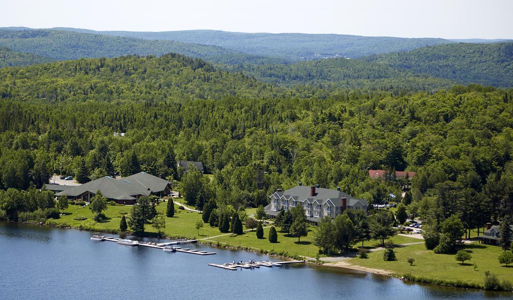 Auberge Du Lac-A-L'Eau-Claire Saint-Alexis-des-Monts Eksteriør billede