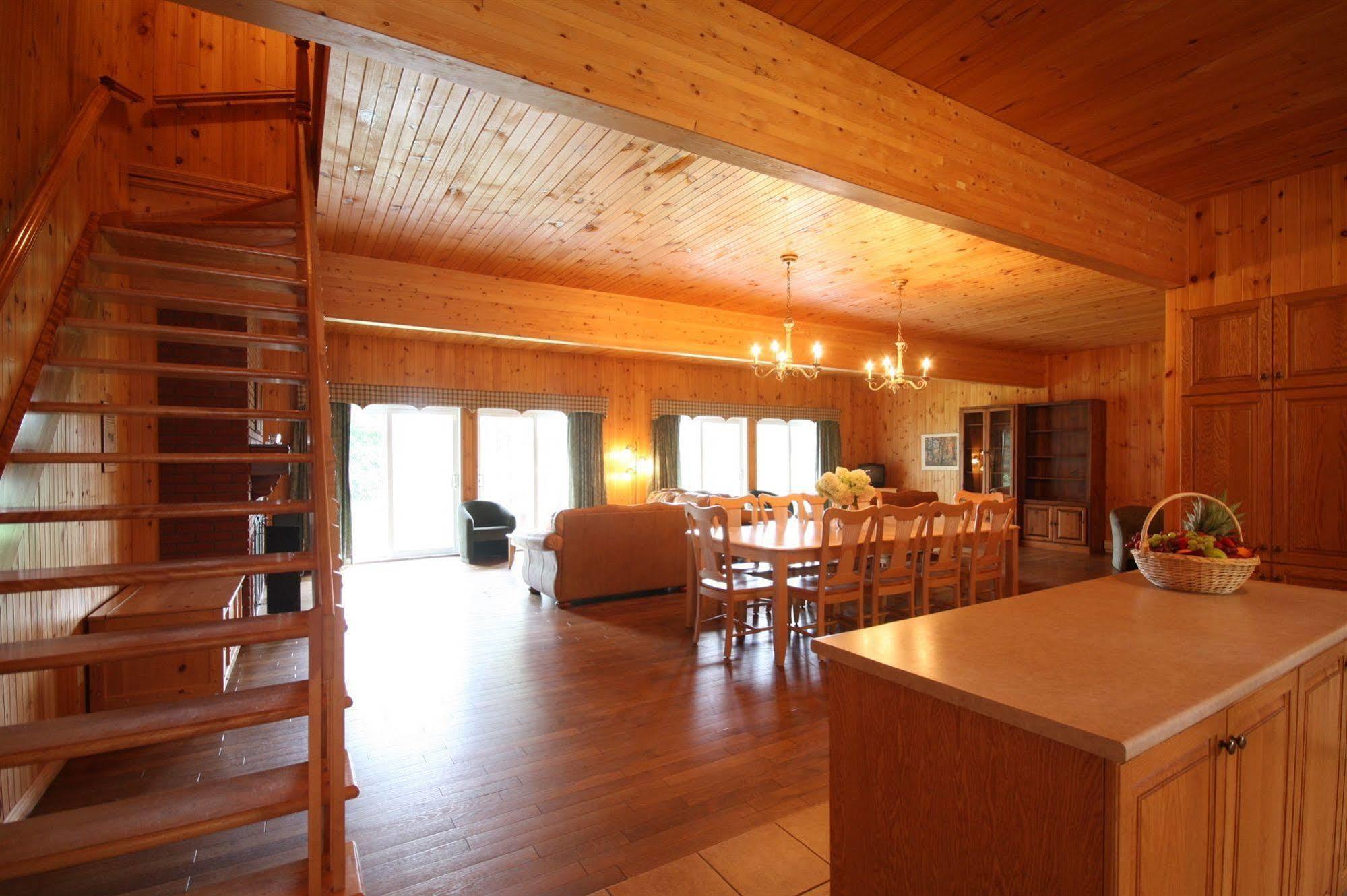 Auberge Du Lac-A-L'Eau-Claire Saint-Alexis-des-Monts Eksteriør billede