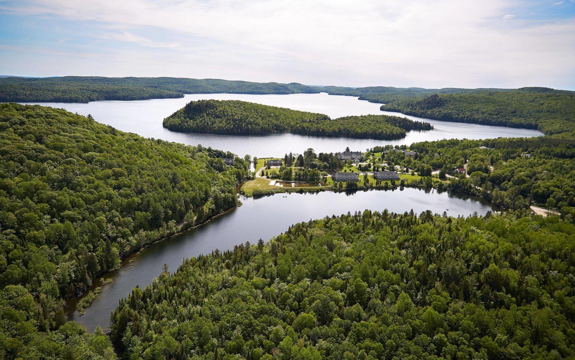 Auberge Du Lac-A-L'Eau-Claire Saint-Alexis-des-Monts Eksteriør billede