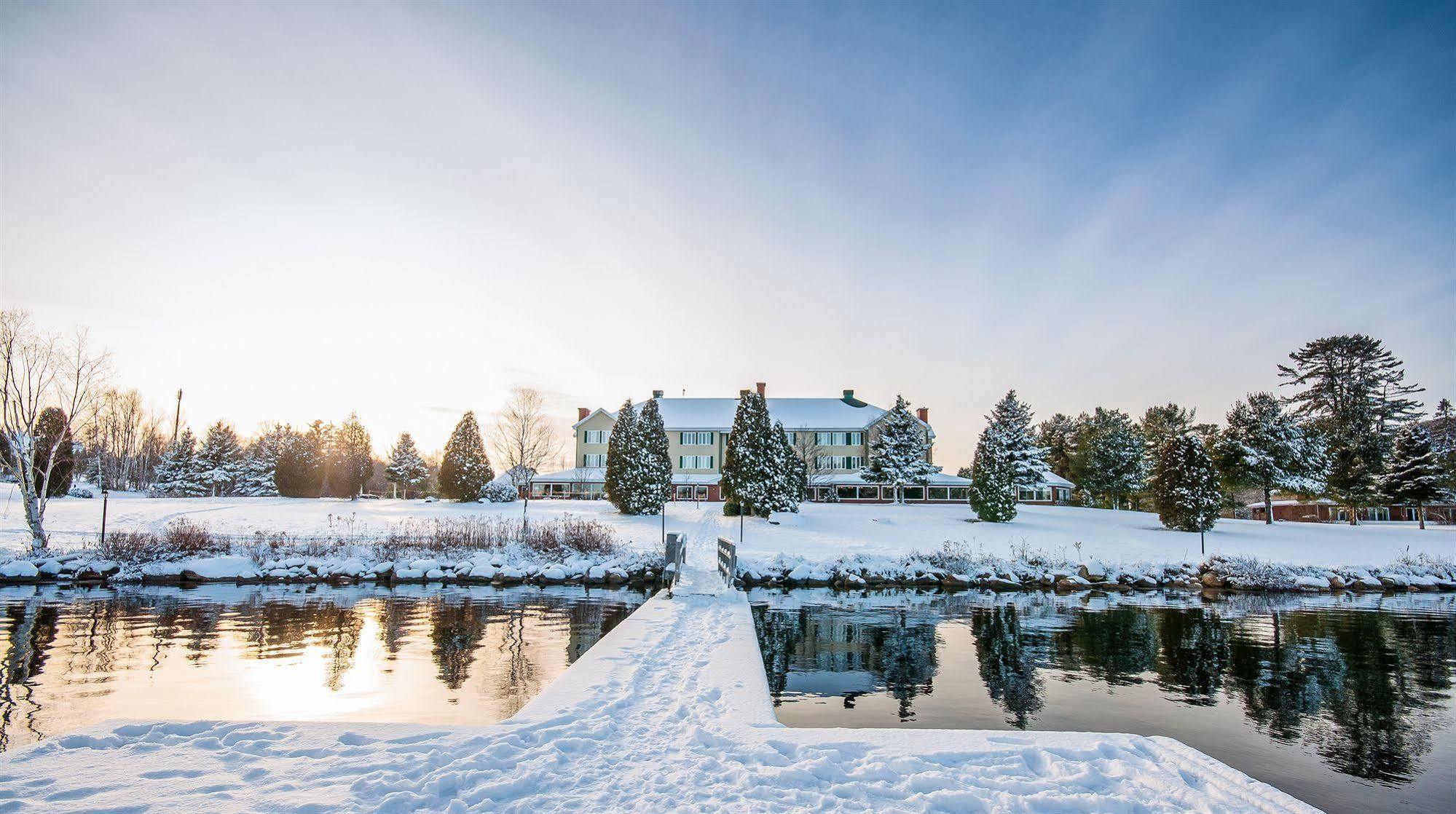Auberge Du Lac-A-L'Eau-Claire Saint-Alexis-des-Monts Eksteriør billede