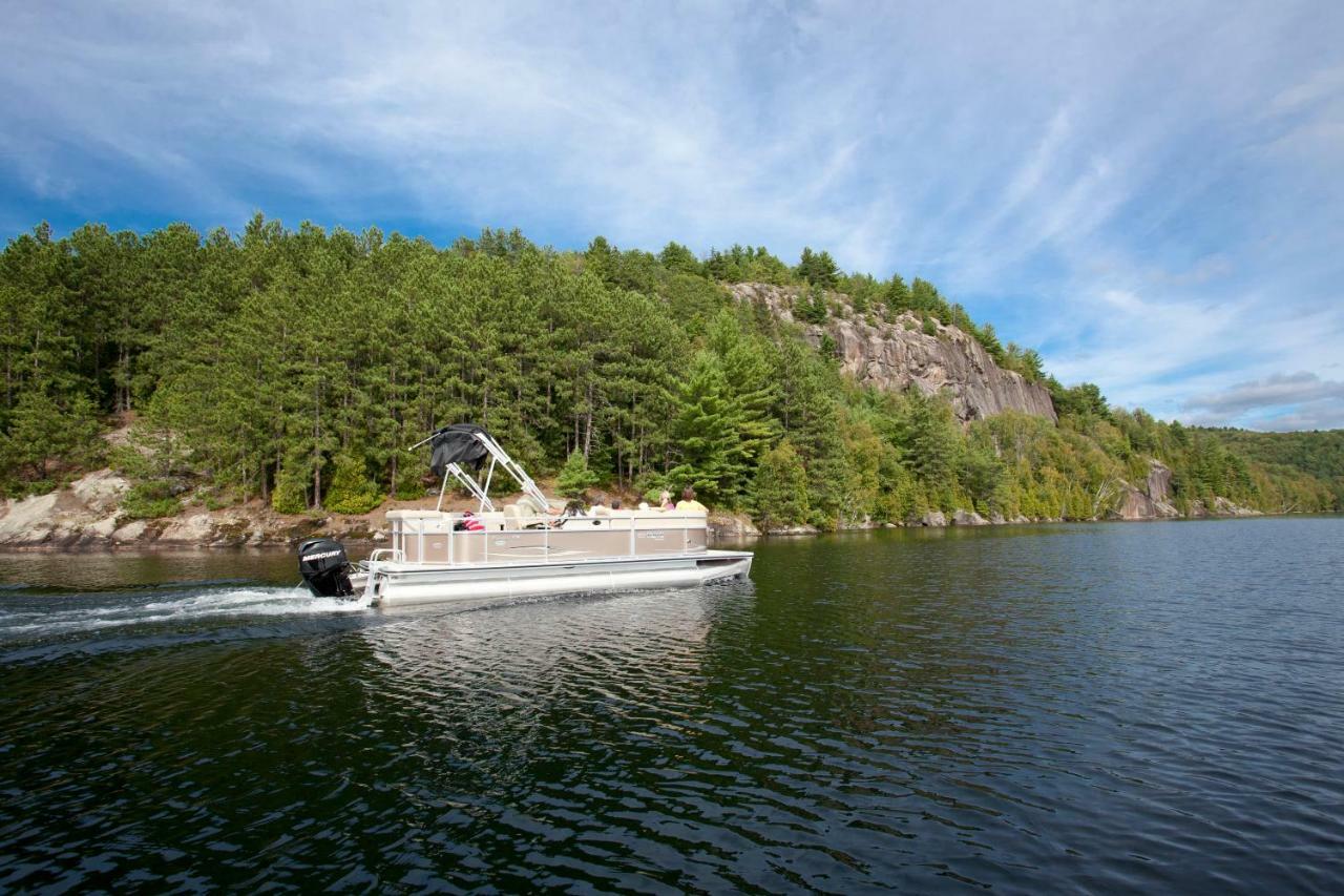 Auberge Du Lac-A-L'Eau-Claire Saint-Alexis-des-Monts Eksteriør billede