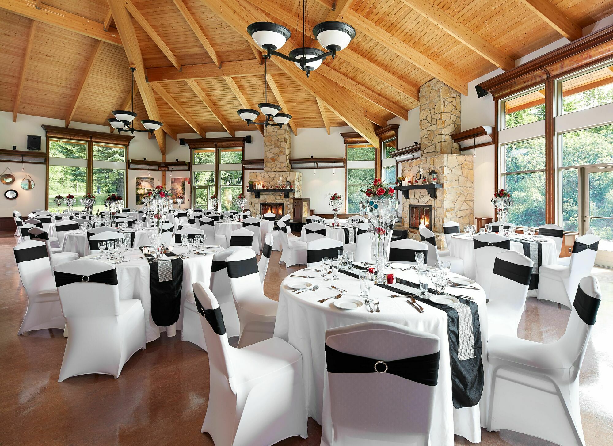 Auberge Du Lac-A-L'Eau-Claire Saint-Alexis-des-Monts Eksteriør billede